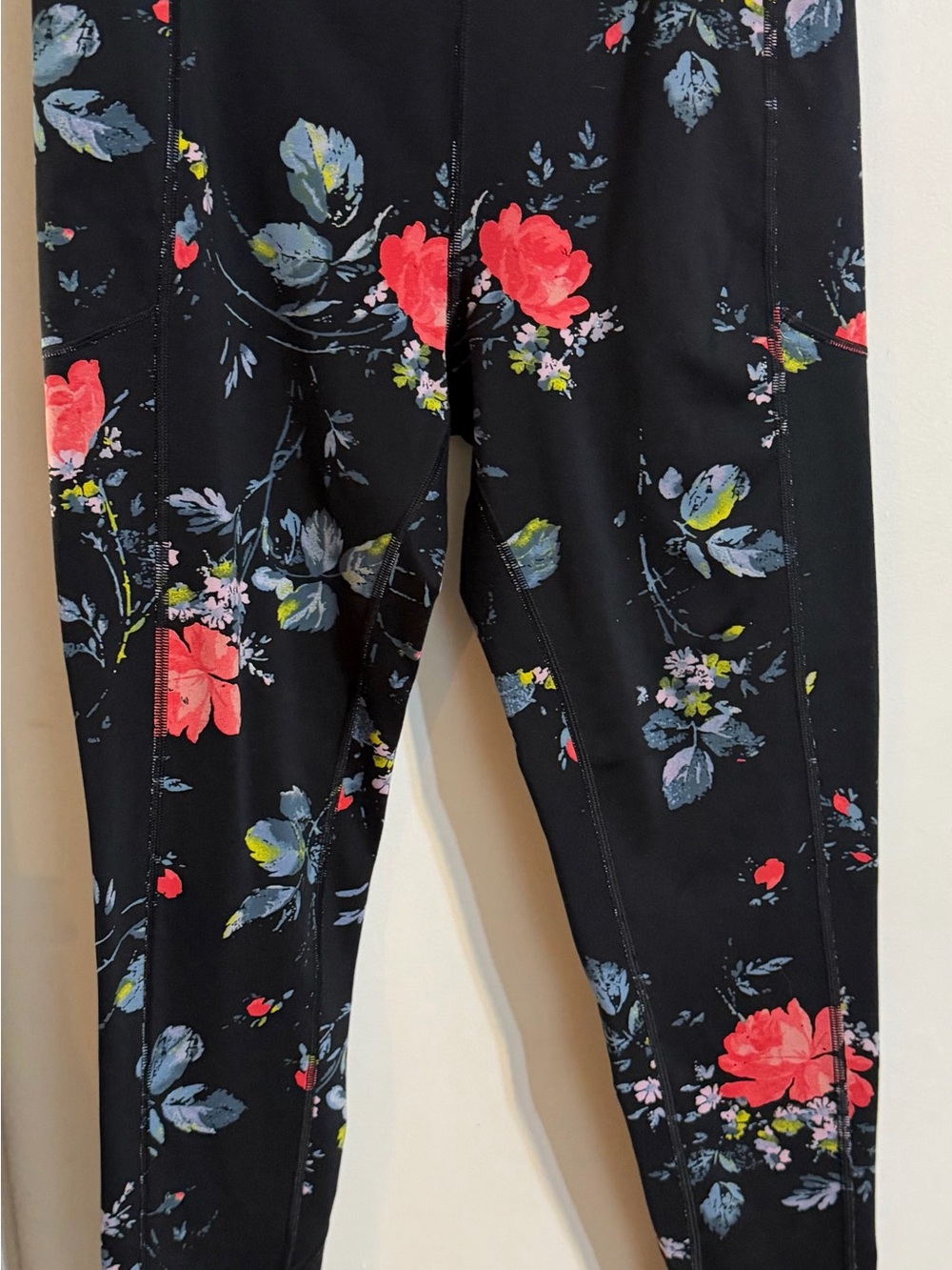 Victoria SecretFloral Print Black Women's Jacket & Coat - Black with Pink Floral